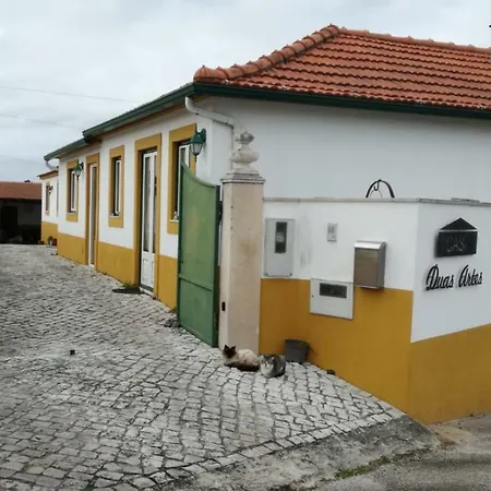 Quarto em Acomodações Particulares Casa Duas Artes Alcobaça